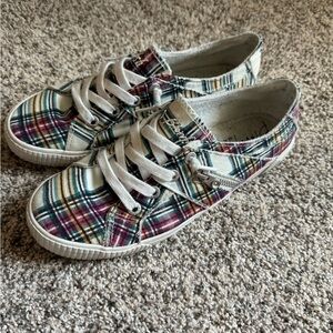 Blowfish Plaid Slip Ons Size 10